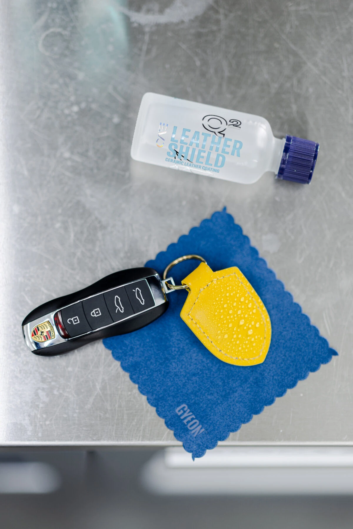 كيو تو إم ليذر شيلد EVO – 100 مل طلاء سيراميكي لحماية الجلد | جيون - Image 2