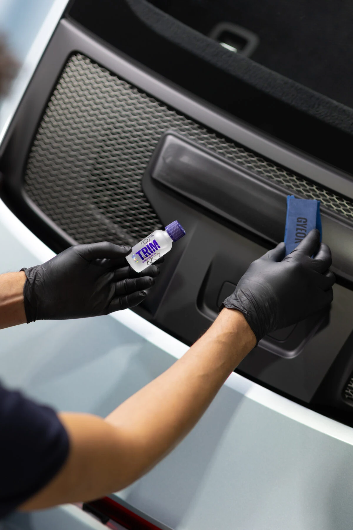 كيو تو إم تريم إيفو – 30 مل طلاء سيراميكي لتجديد وحماية البلاستيك | جيون - Image 2