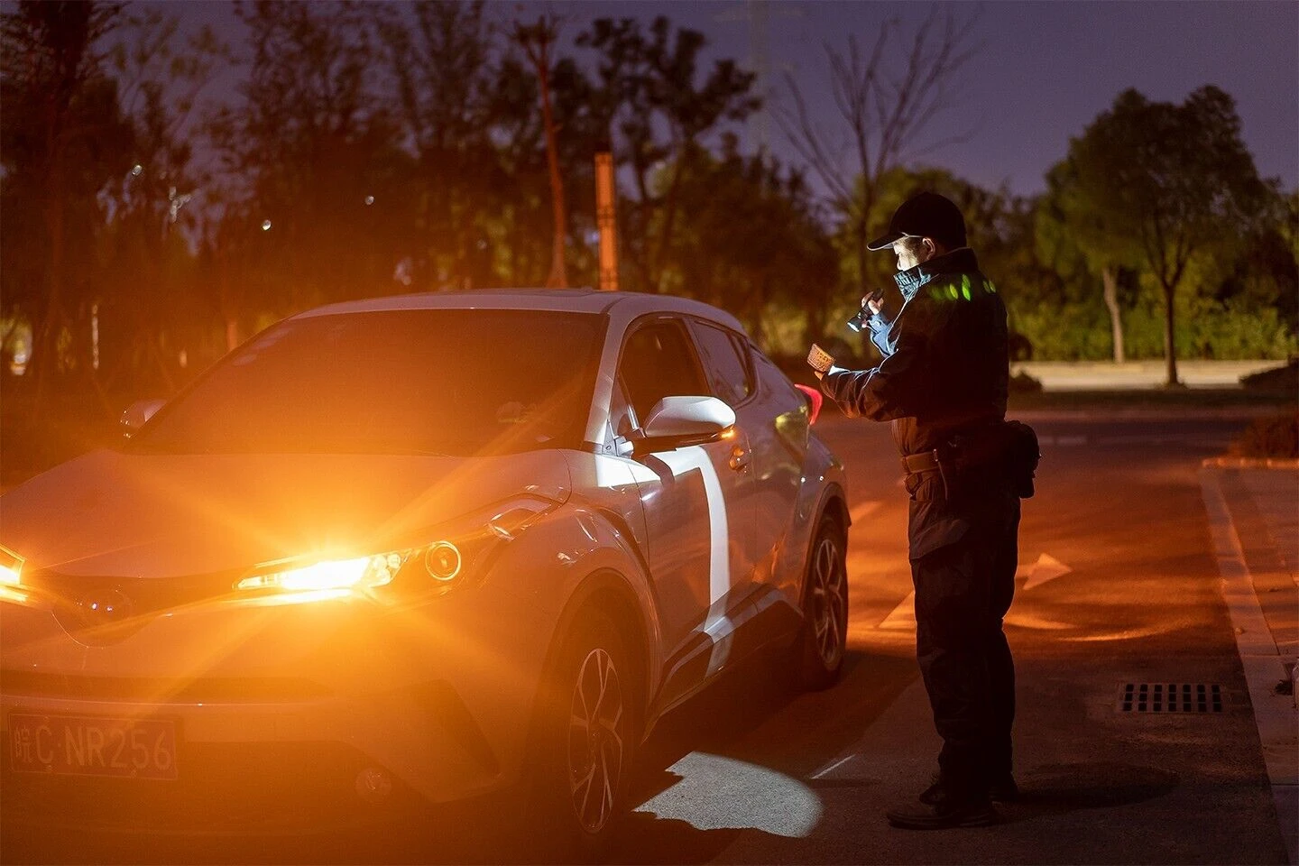 كشاف بقوة 134.000 شمعة OLIGHT JAVELOT LONG RANGE OUTRANGE FLASHLIGHT - Image 2